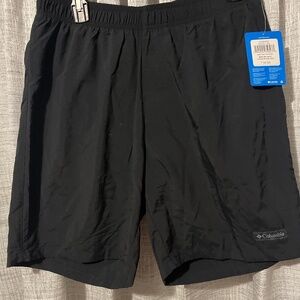 Mens Columbia swim trunks size medium NWT